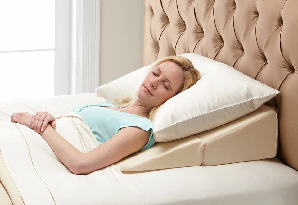 Cheap ✔️ Sleep Improving Wedge Pillow by Contour Products 🎉 - Image 2