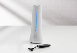 Cheap โ๏ธ Razor Life Extending Dryer & Sanitizer by Toilettree Products Inc. ๐ฏ