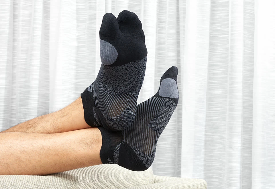 Coupon ๐งจ Bunion Relief ๐งฆ Socks (2 Pairs) by ING Source ๐