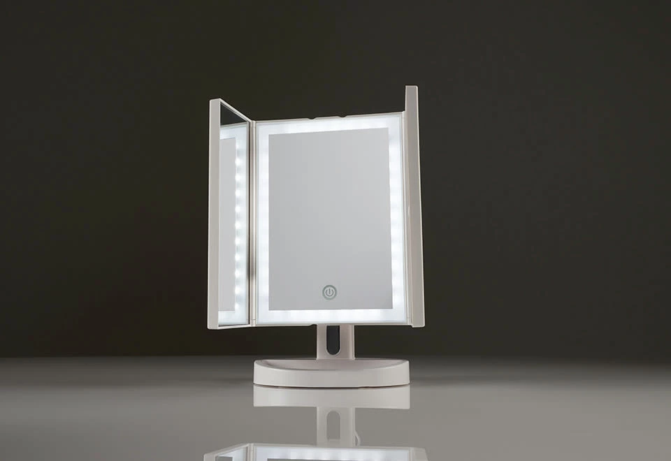 Brand new 😍 Premium Multiple Magnification Vanity Mirror by FarB Trading Ltd. 🤩 - Image 6