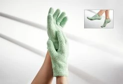 Promo โค๏ธ Moisturizing Glove and Bootie Set by Sharper Image โค๏ธ